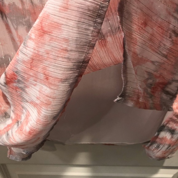 Alfred Dunner Women's Sz 12 Blouse in Pink and Gray Silky Lined Embellished - Picture 7 of 8